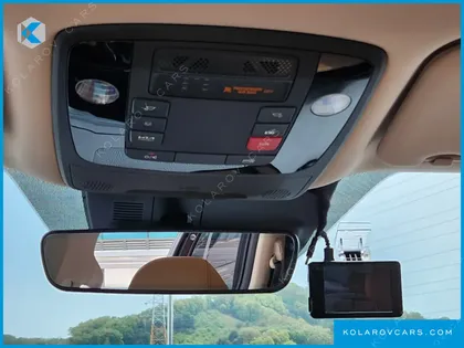 KIA CARNIVAL 9-SEATER SIGNATURE