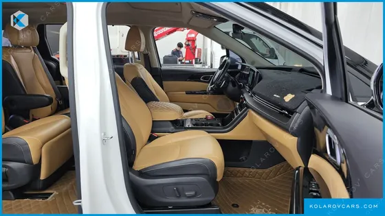 KIA CARNIVAL 7-SEATER SIGNATURE
