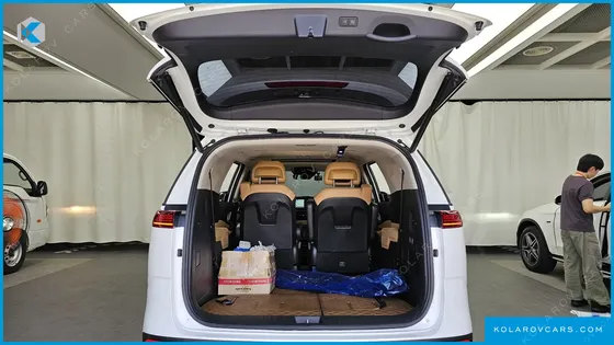 KIA CARNIVAL 7-SEATER SIGNATURE