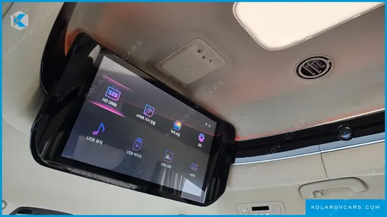 KIA CARNIVAL GASOLINE 9-SEATER HI-LIMOUSINE
