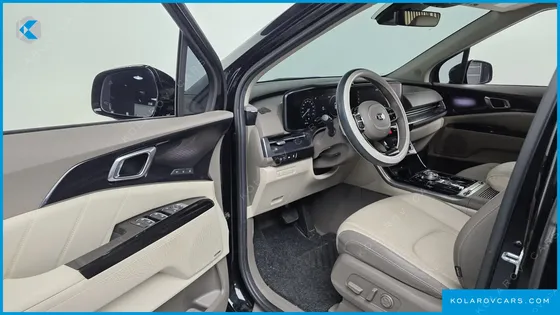 KIA CARNIVAL 9-SEATER HI-LIMOUSINE