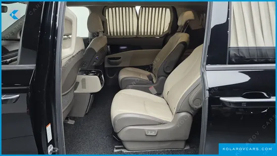 KIA CARNIVAL 9-SEATER HI-LIMOUSINE