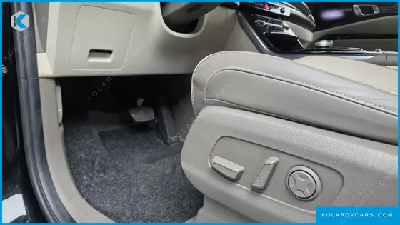 KIA CARNIVAL 9-SEATER HI-LIMOUSINE