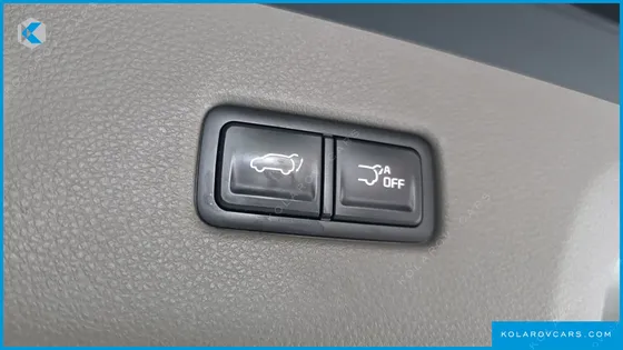 KIA CARNIVAL 9-SEATER HI-LIMOUSINE