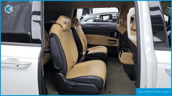 KIA CARNIVAL 9-SEATER NOBLESSE