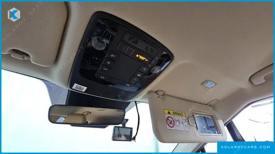KIA CARNIVAL 9-SEATER NOBLESSE