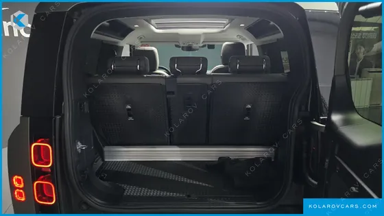LAND ROVER DEFENDER 90 D250 SE