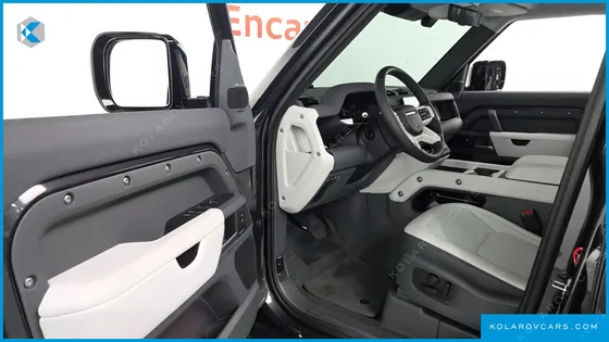 LAND ROVER DEFENDER 110 D250 X-DYNAMIC SE