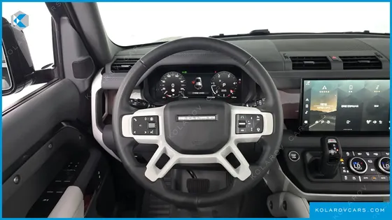 LAND ROVER DEFENDER 110 D250 X-DYNAMIC SE