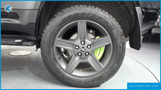 LAND ROVER DEFENDER 110 D250 X-DYNAMIC SE