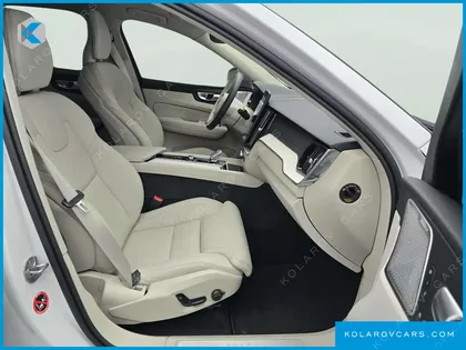 VOLVO XC60 T8 ULTRA BRIGHT
