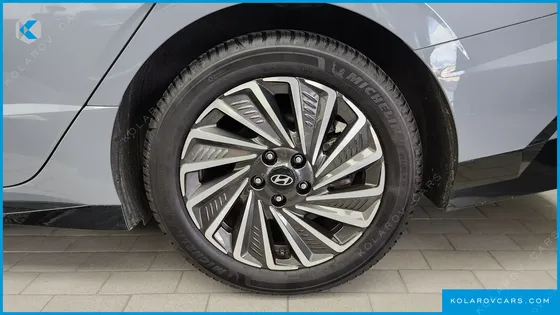 HYUNDAI SONATA EXCLUSIVE
