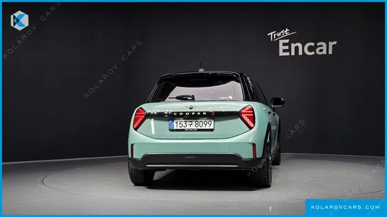 MINI COOPER 5 DOOR FAVOURED