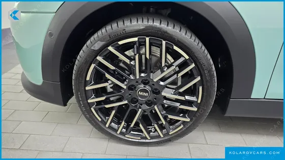 MINI COOPER 5 DOOR FAVOURED