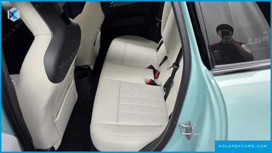 MINI COOPER 5 DOOR FAVOURED