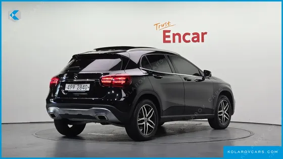 MERCEDES GLA-CLASS GLA220 PREMIUM
