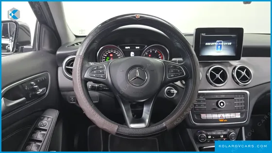 MERCEDES GLA-CLASS GLA220 PREMIUM