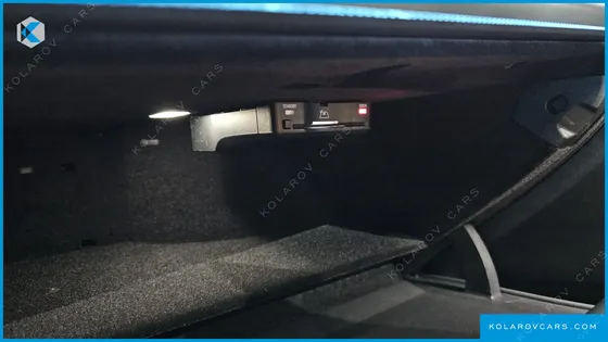 MERCEDES E-CLASS E200 AVANTGARDE