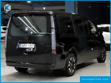 HYUNDAI STARIA 4WD LOUNGE 9-SEATER