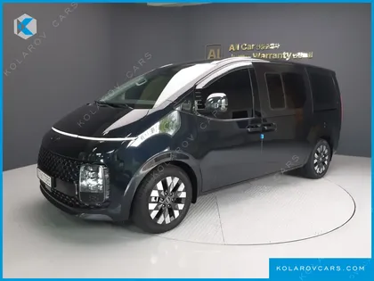 HYUNDAI STARIA 4WD LOUNGE 7-SEATER