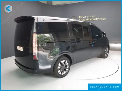 HYUNDAI STARIA 4WD LOUNGE 7-SEATER