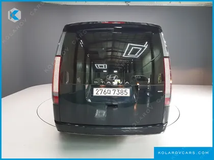 HYUNDAI STARIA 4WD LOUNGE 7-SEATER