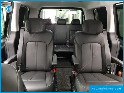 HYUNDAI STARIA 4WD LOUNGE 7-SEATER