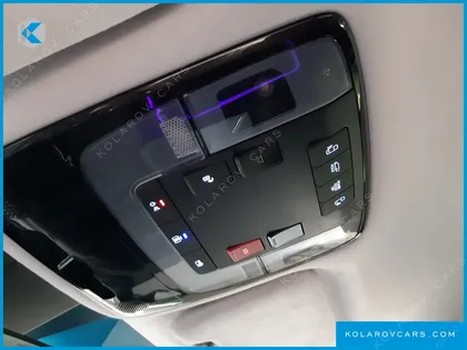 HYUNDAI STARIA 4WD LOUNGE 7-SEATER