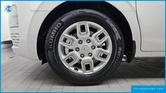 HYUNDAI STARIA CARGO 3-SEATER