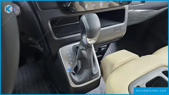 HYUNDAI STARIA CARGO 3-SEATER
