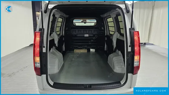HYUNDAI STARIA CARGO 3-SEATER