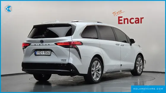TOYOTA SIENNA 2.5 HYBRID 2WD