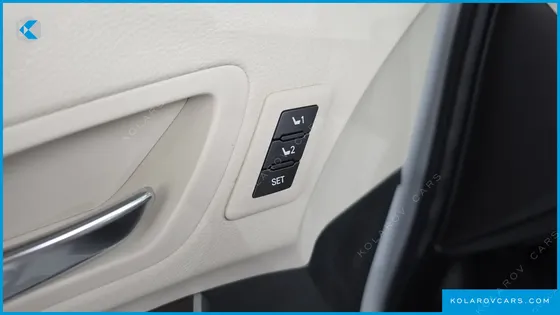 TOYOTA SIENNA 2.5 HYBRID 2WD