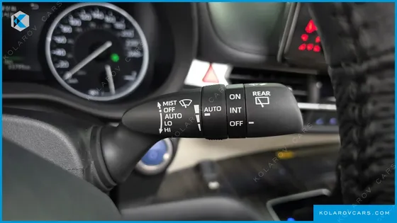 TOYOTA SIENNA 2.5 HYBRID 2WD