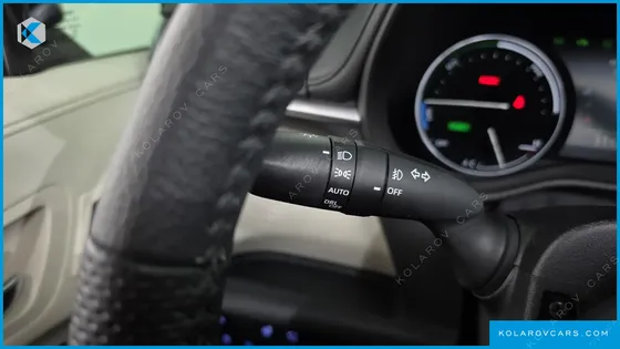 TOYOTA SIENNA 2.5 HYBRID 2WD