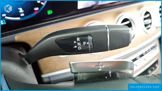 MERCEDES E-CLASS E220D 4MATIC EXCLUSIVE