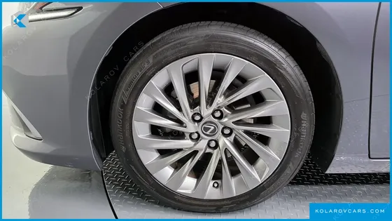 LEXUS ES LUXURY PLUS