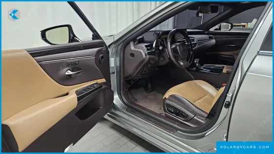 LEXUS ES LUXURY PLUS