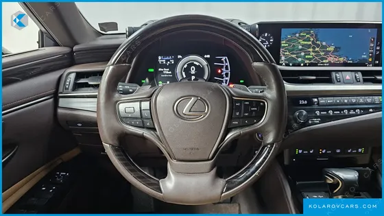 LEXUS ES LUXURY PLUS