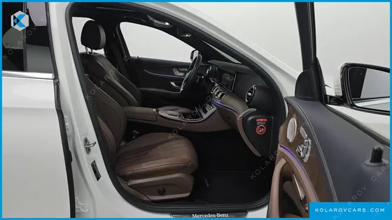 MERCEDES E-CLASS E300E 4MATIC EXCLUSIVE