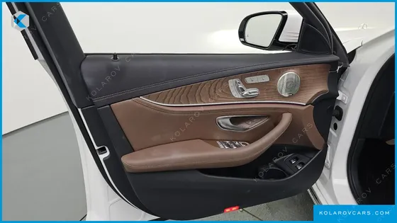 MERCEDES E-CLASS E300E 4MATIC EXCLUSIVE