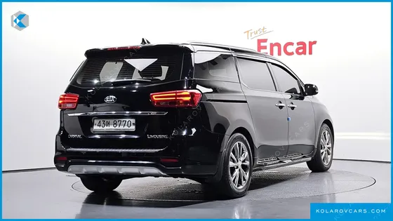 KIA CARNIVAL 7-SEATER LIMOUSINE