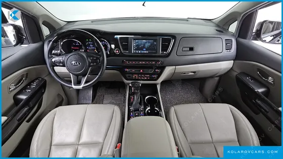 KIA CARNIVAL 7-SEATER LIMOUSINE