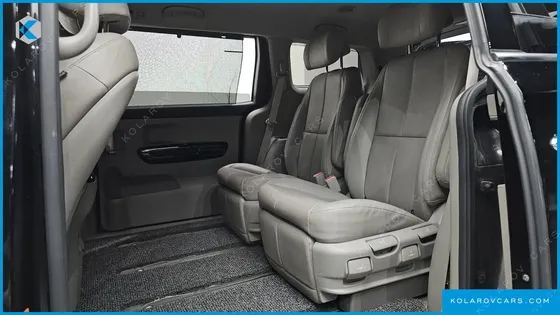 KIA CARNIVAL 7-SEATER LIMOUSINE