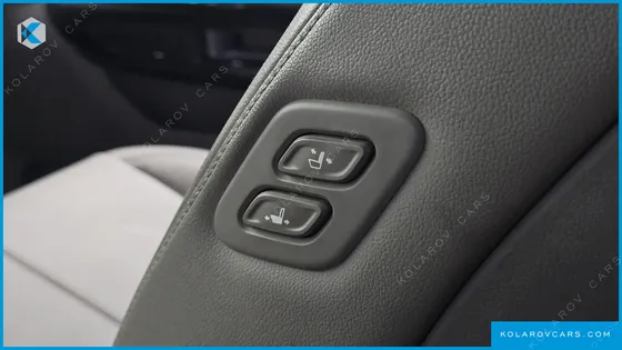 KIA CARNIVAL 7-SEATER LIMOUSINE