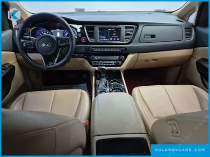 KIA CARNIVAL GASOLINE 9-SEATER HI-LIMOUSINE
