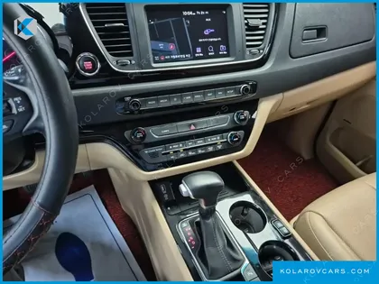 KIA CARNIVAL GASOLINE 9-SEATER HI-LIMOUSINE