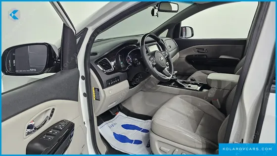 KIA CARNIVAL 9-SEATER NOBLESSE SPECIAL