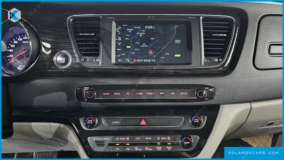 KIA CARNIVAL 9-SEATER NOBLESSE SPECIAL