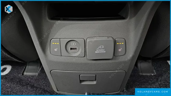 KIA CARNIVAL 9-SEATER NOBLESSE SPECIAL
